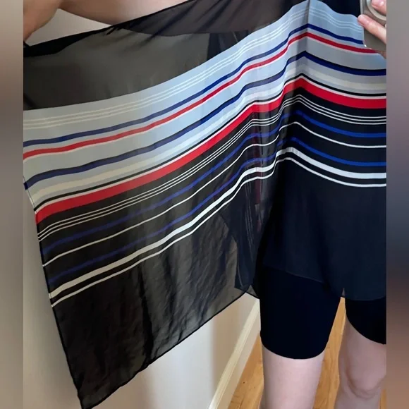 VINCE CAMUTO Multicolor Top in Size Small - Picture 3 of 11